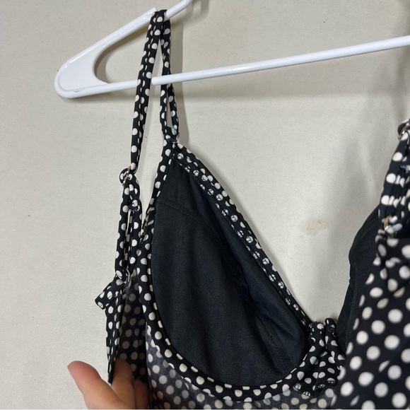 Magicsuit by Miraclesuit Polka Dot One Piece Swimsuit Size 10 - Picture 8 of 10